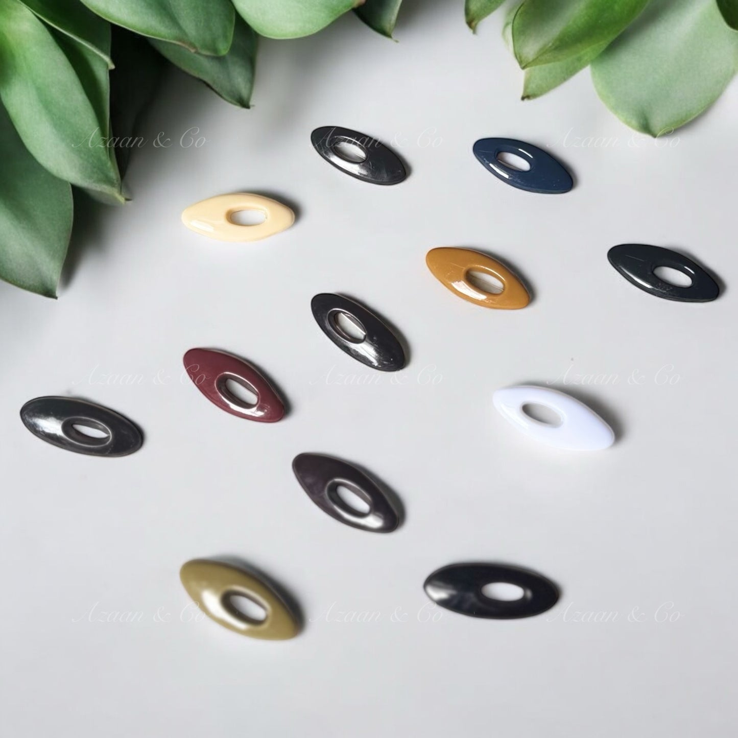 12x Multicolour Oval Plastic Safety Pins