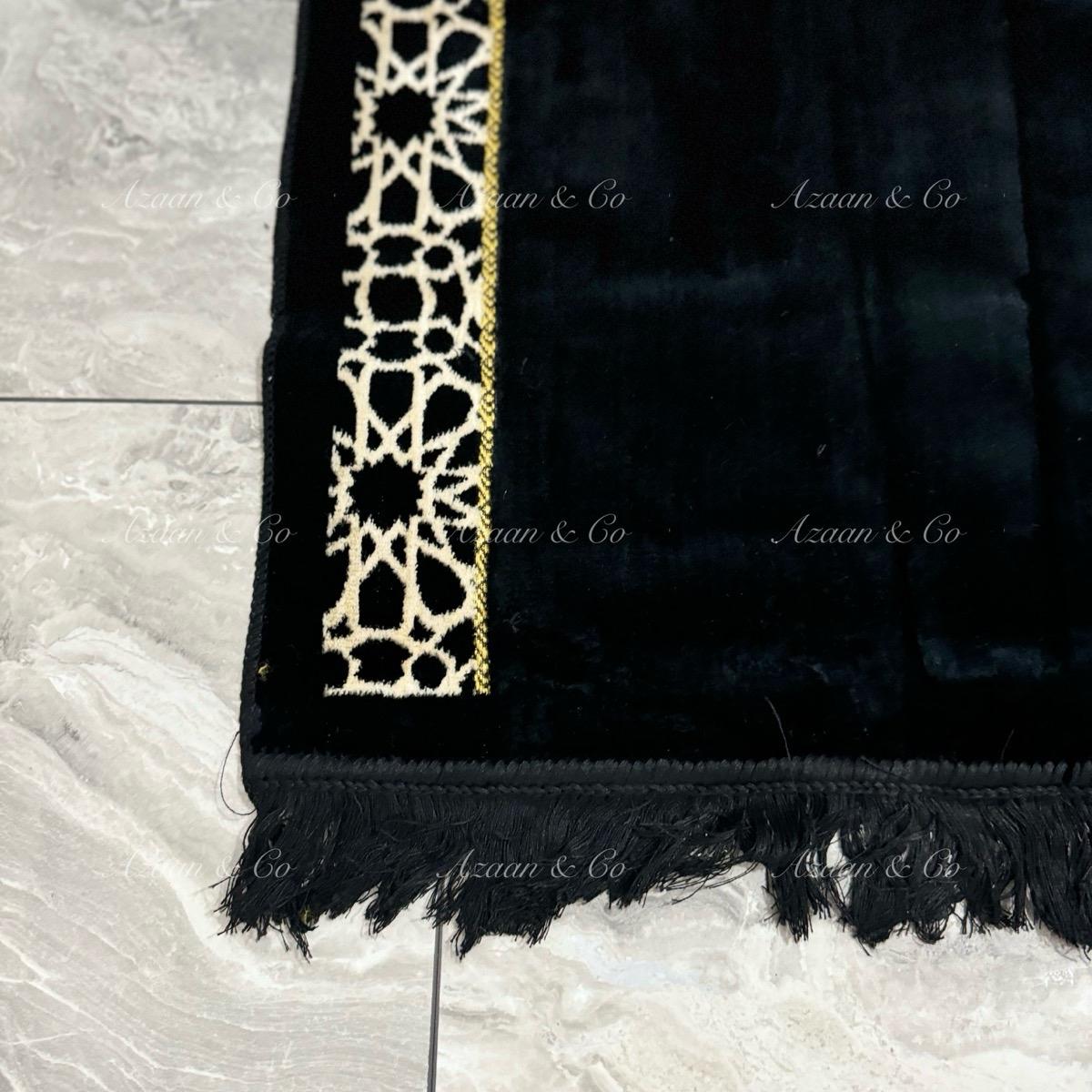 Soft Prayer Mat, 3x Skull Caps & Tabseeh Gift Set