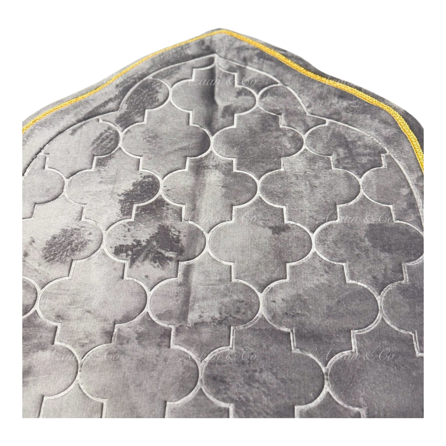 Soft Dome Shape Prayer Mat with Tassel Velvet Islamic Musalla Padded Salah Travel Prayer Rug