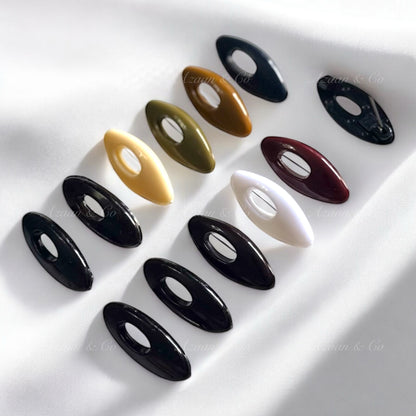 12x Multicolour Oval Plastic Safety Pins
