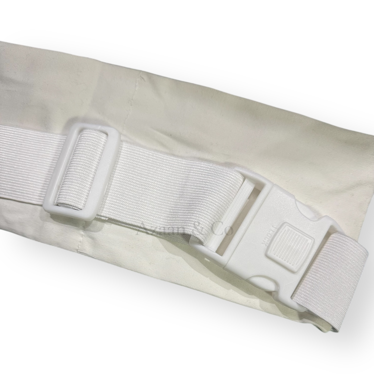 White Elastic Ihram Belt with Zip Pockets Adjustable One Size Hajj Umrah Waist Bag