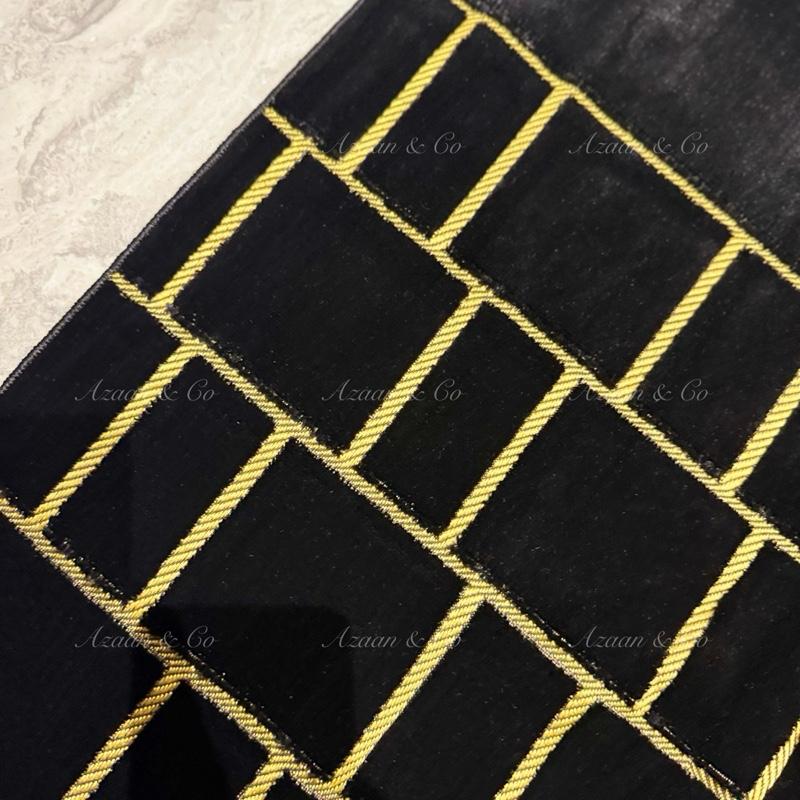 Kaaba Door Pattern Soft Prayer Mat