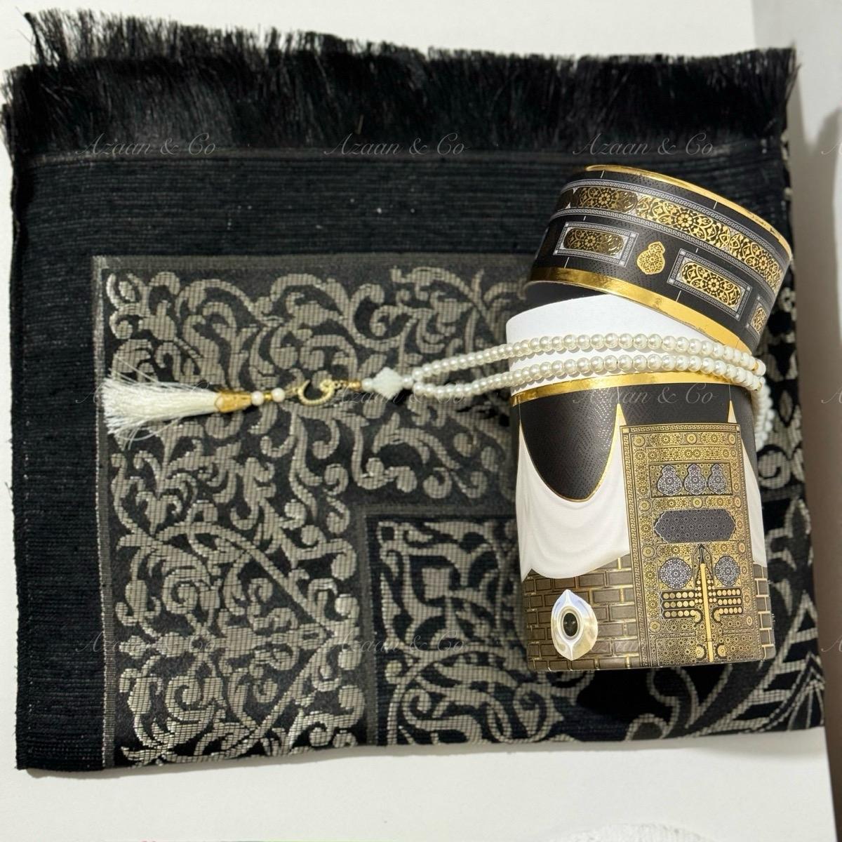 Black/Gold Kaaba Box Prayer Mat & Tasbeeh Gift Set